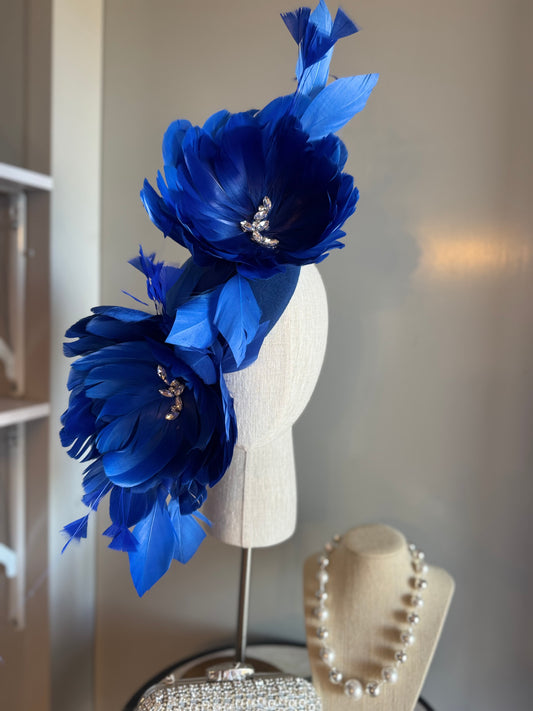“Diva” blue feather statement felt/wool pillbox
