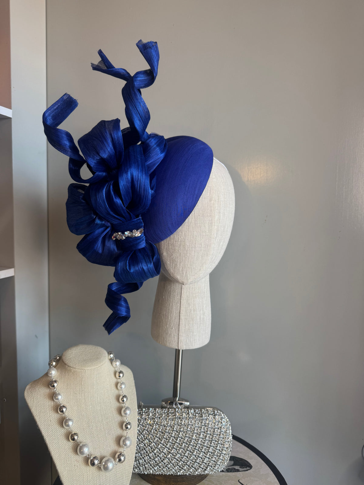 “Hollie” blue statement
