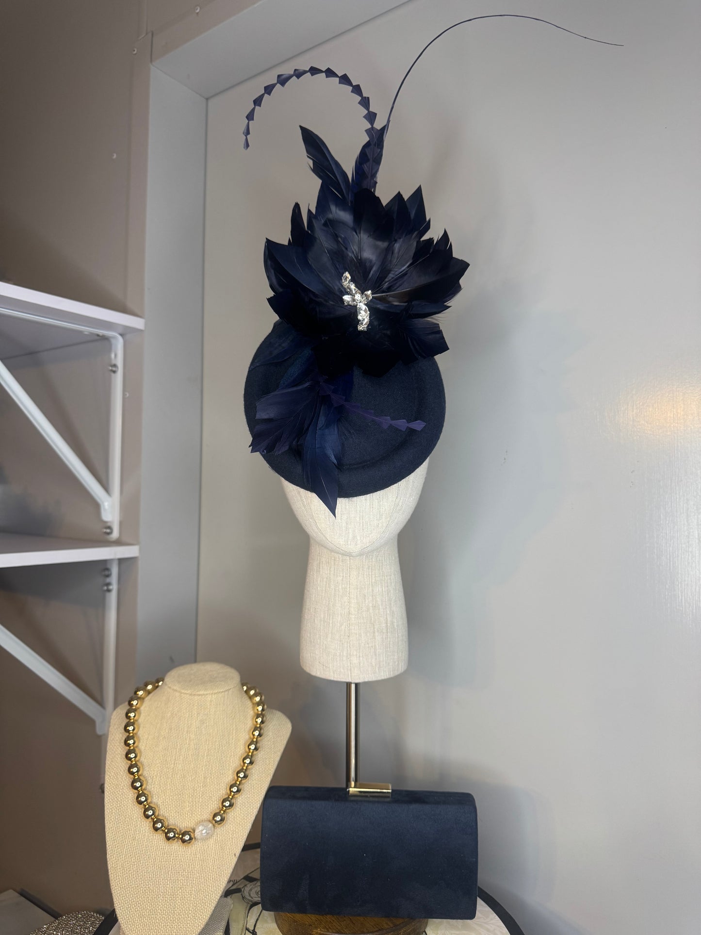 “Sophie”Navy feather felt/ wool plate pillbox
