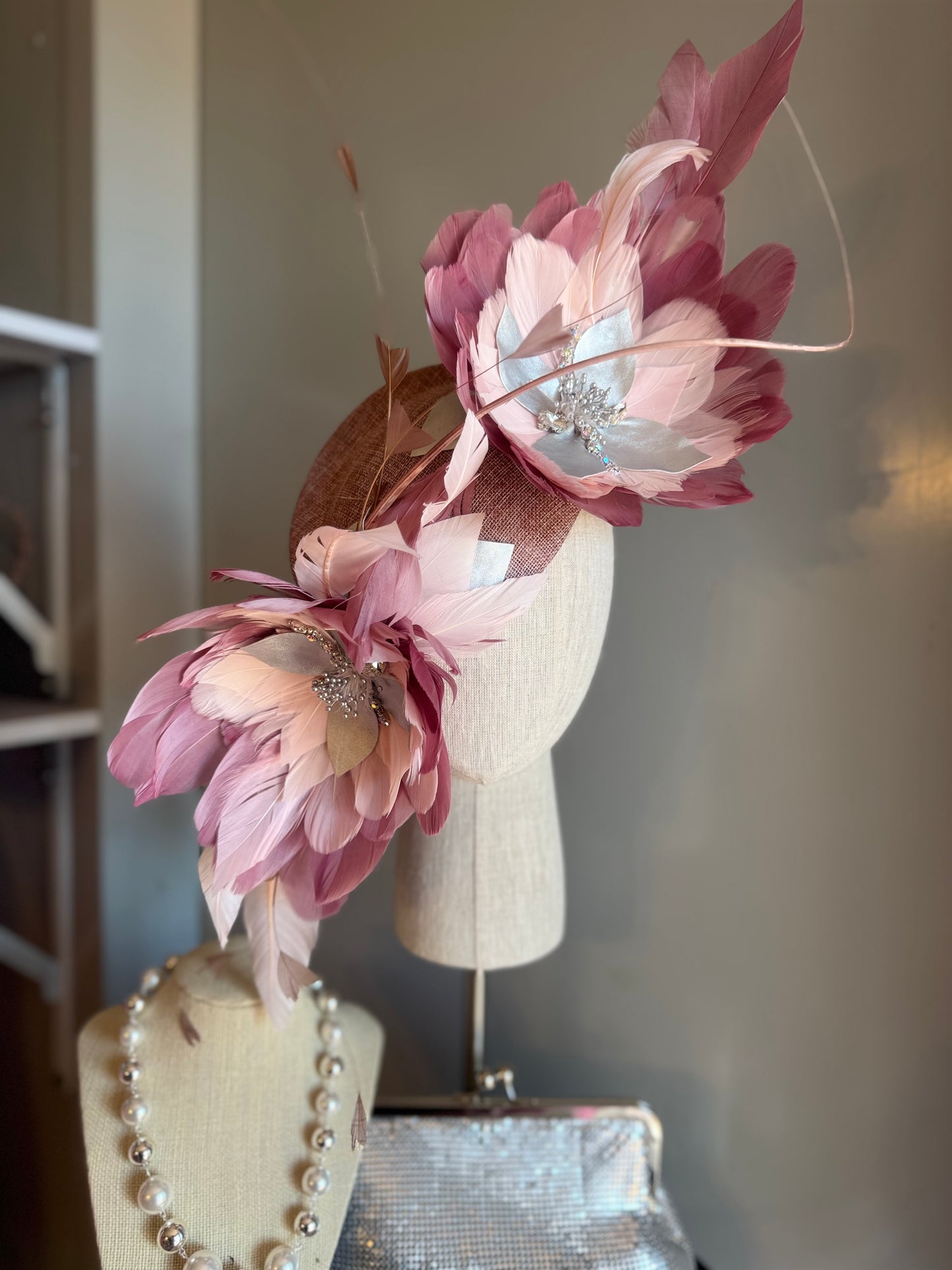 “Fleur” mauve & soft pink feather linen pillbox