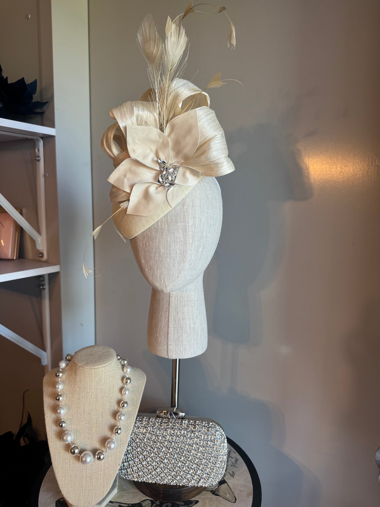 “Grace” cream statement pillbox