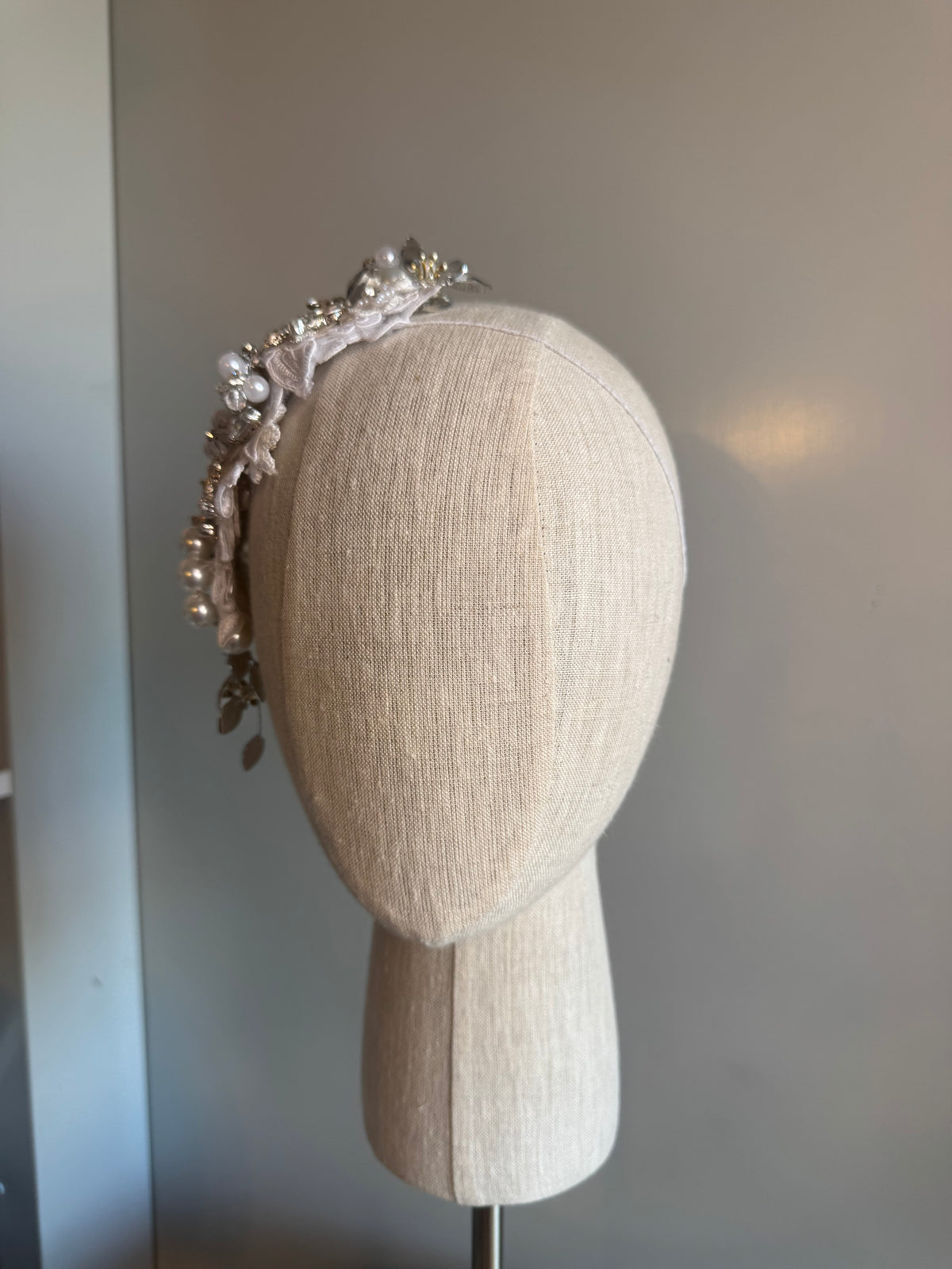 “Mary Jane” white bridal comb