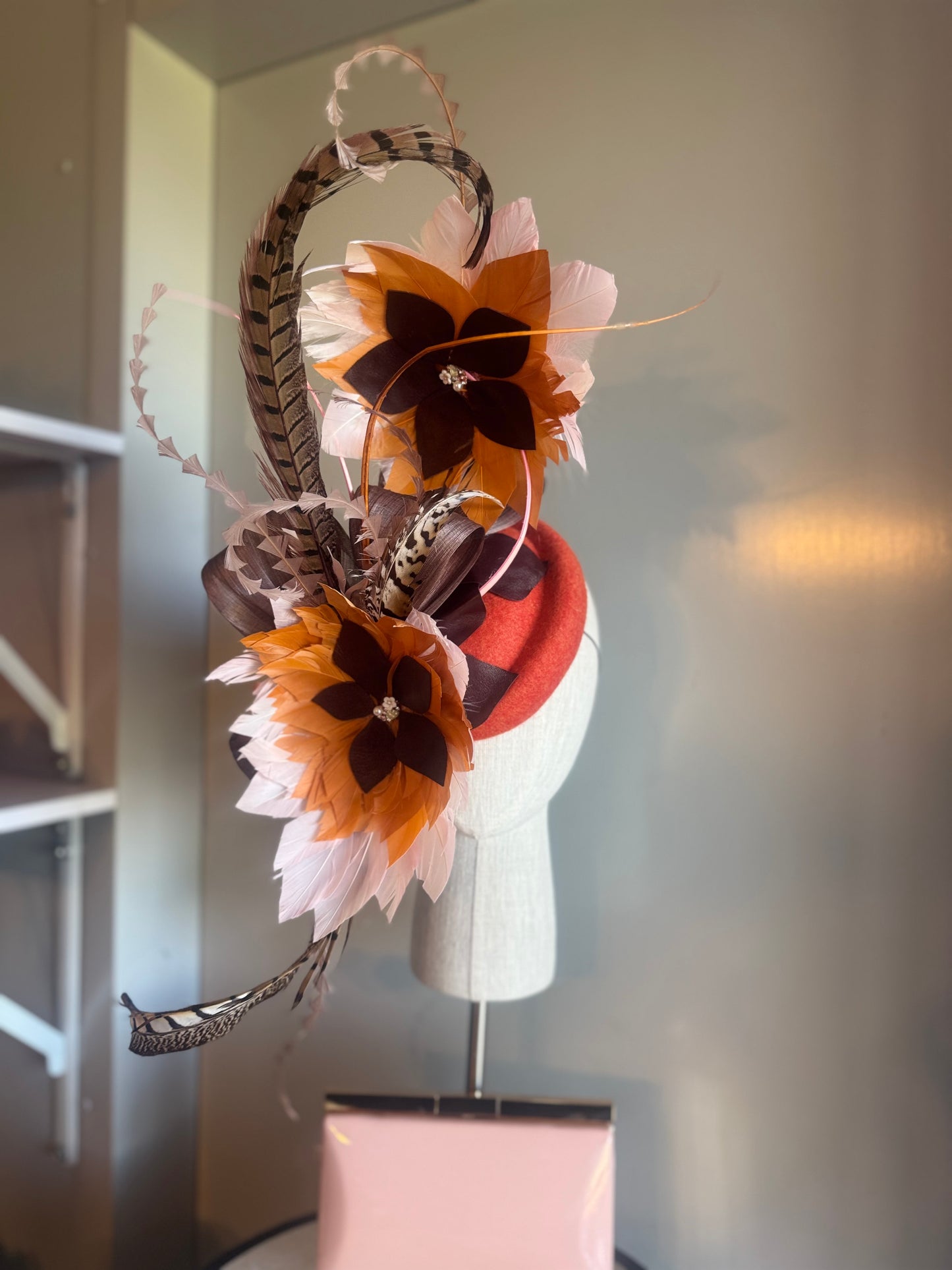“Lacey” feather statement