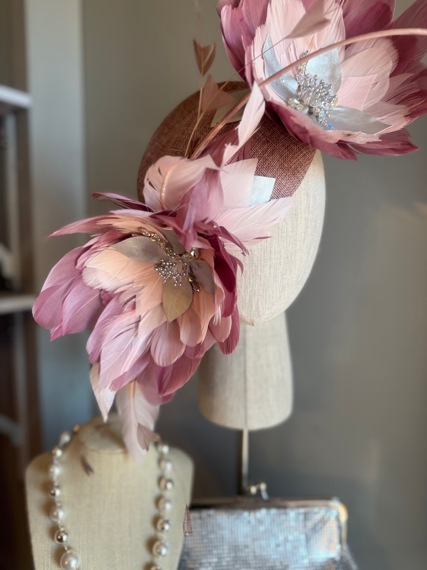 “Fleur” mauve & soft pink feather linen pillbox