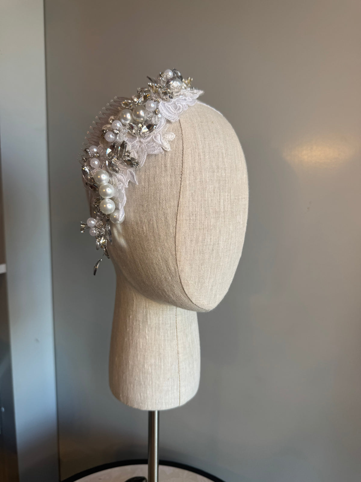 “Mary Jane” White pearl lace headpiece
