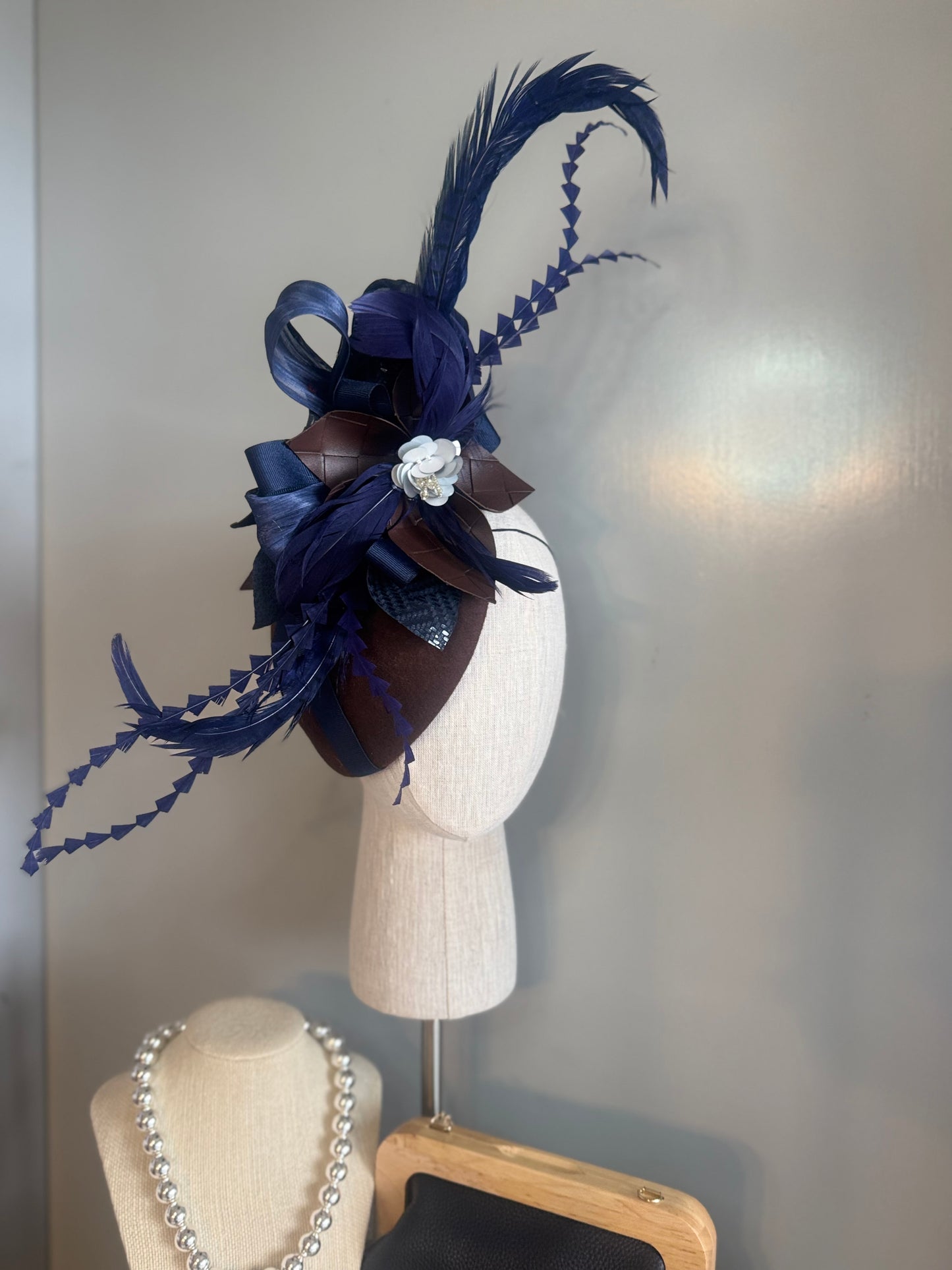 “Nina” chocolate brown & Navy pillbox