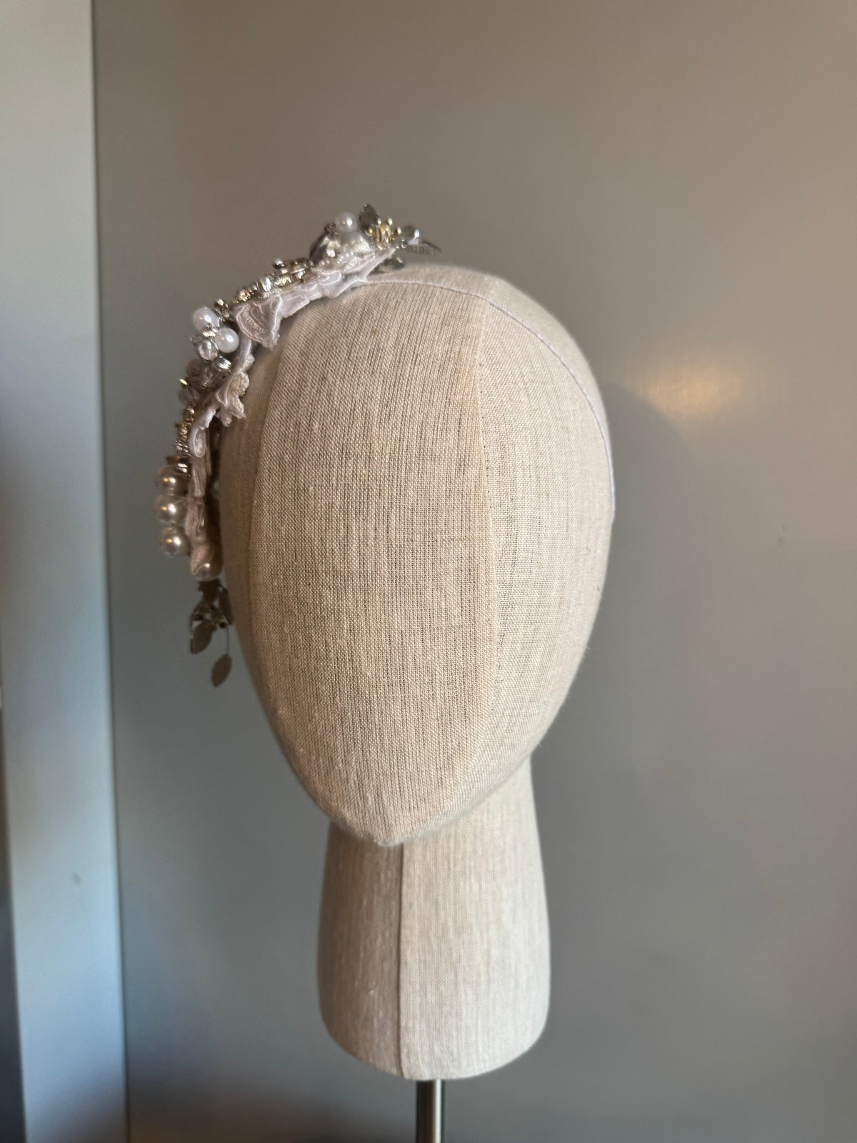 “Mary Jane” white bridal comb
