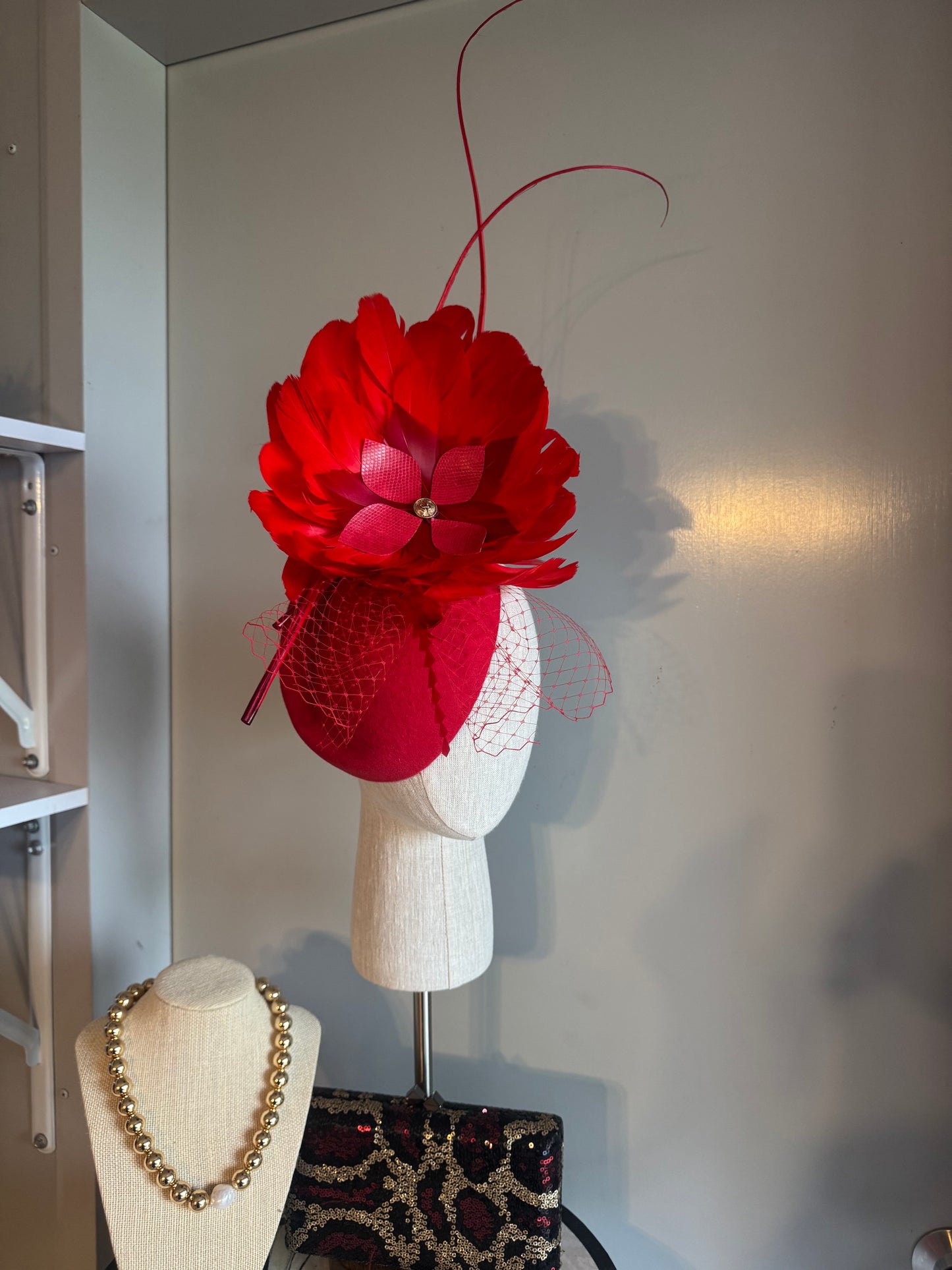 “Carla” red statement pillbox