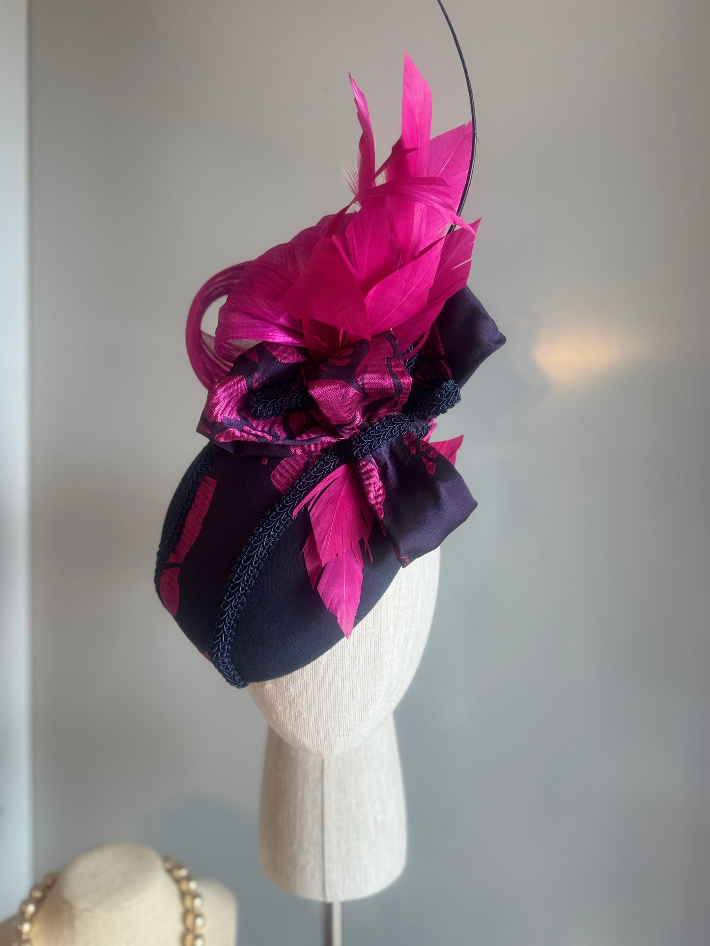 “Phillipa” Navy & Magenta felt/wool pillbox