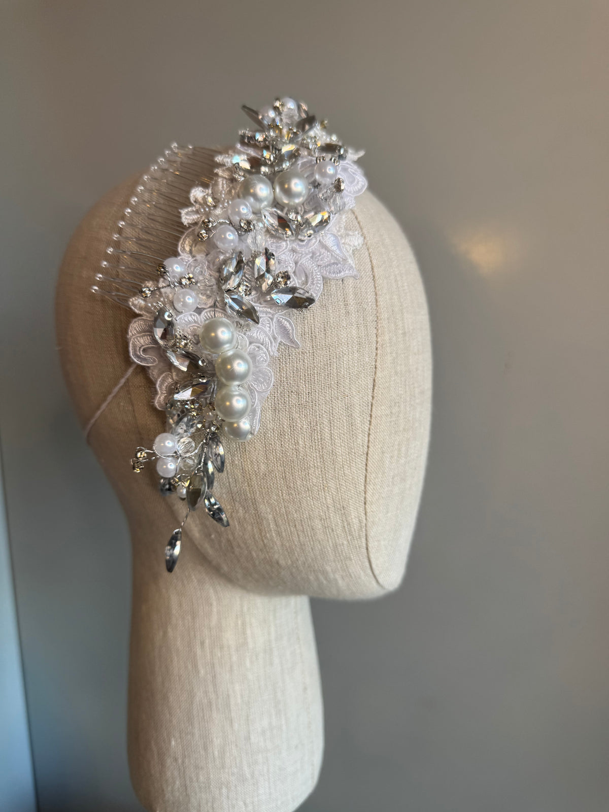 “Mary Jane” white bridal comb