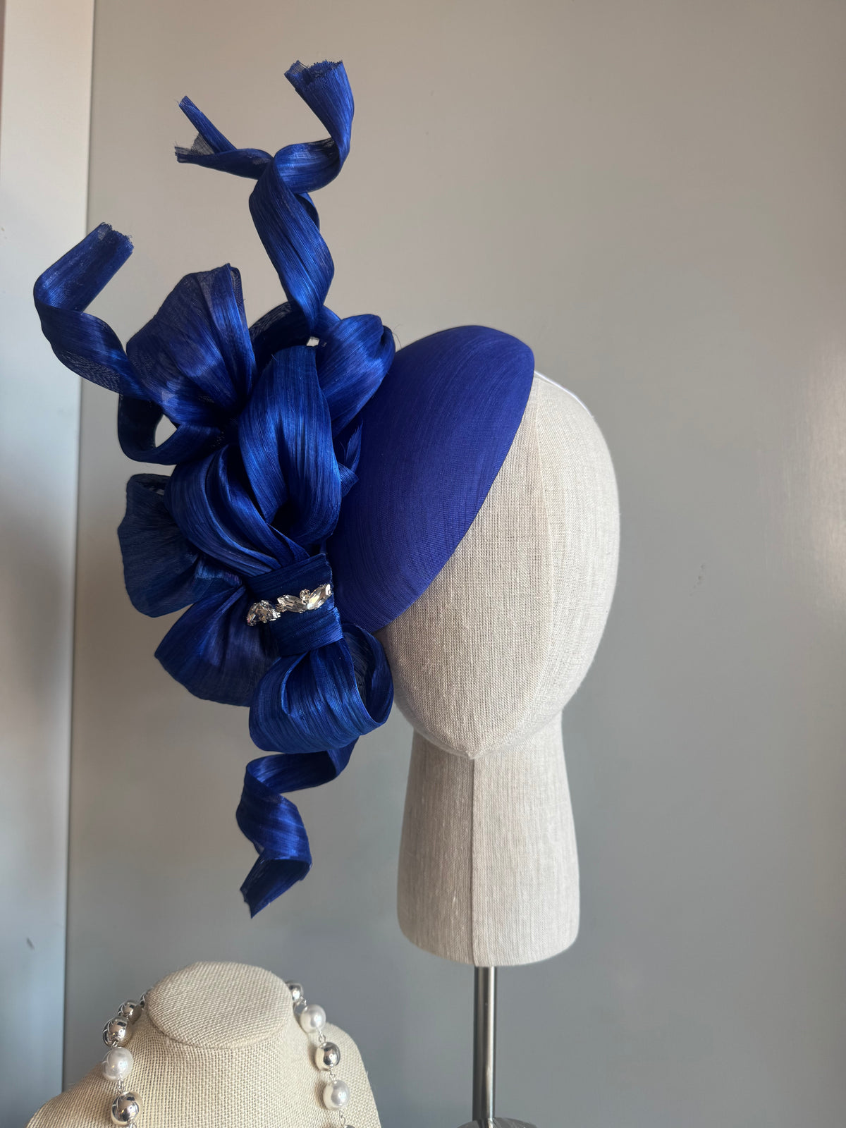 “Hollie” blue statement