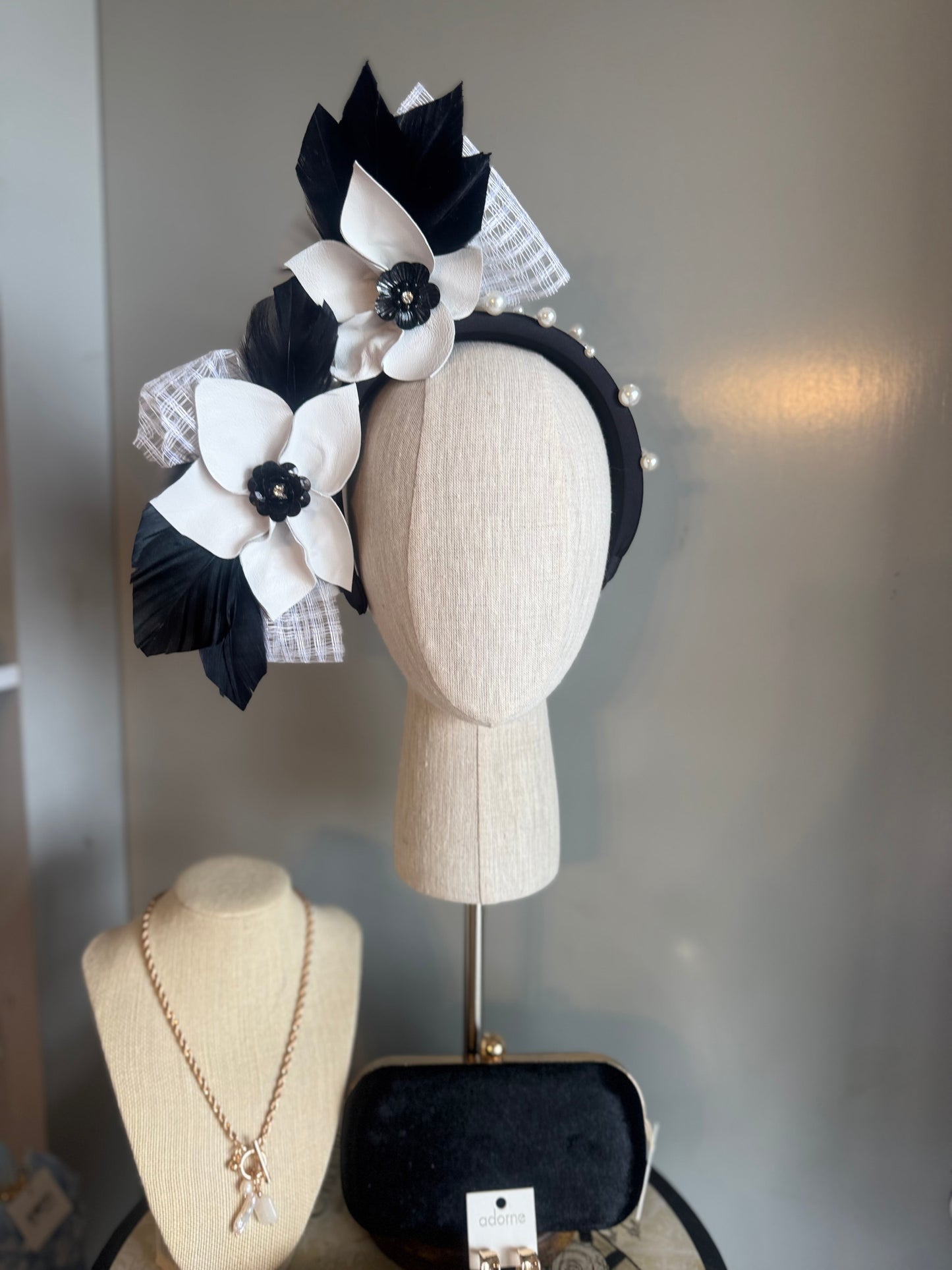 “Candice” Black & white statement