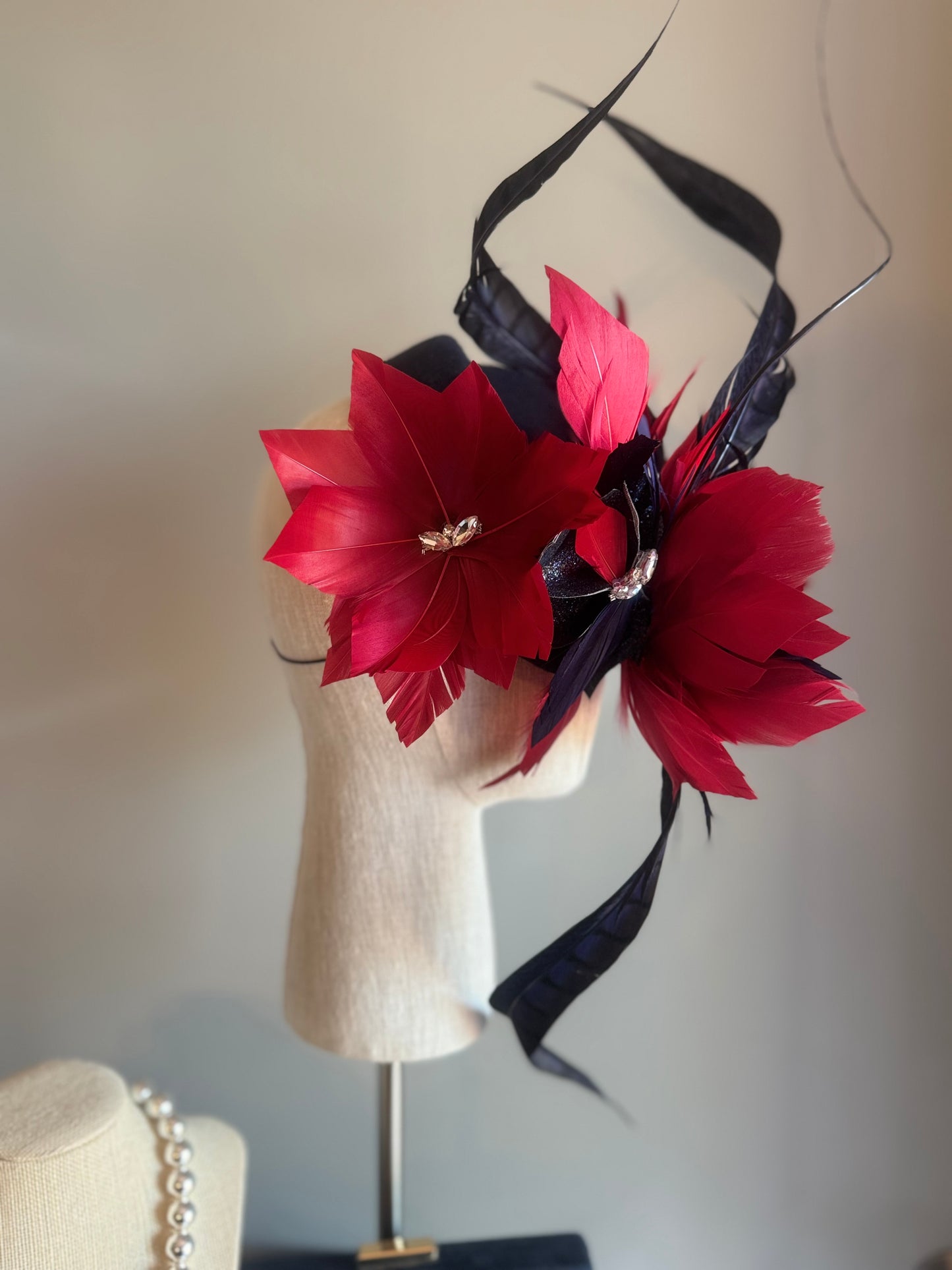 “Farrah” Navy & red statement felt/wool pillbox