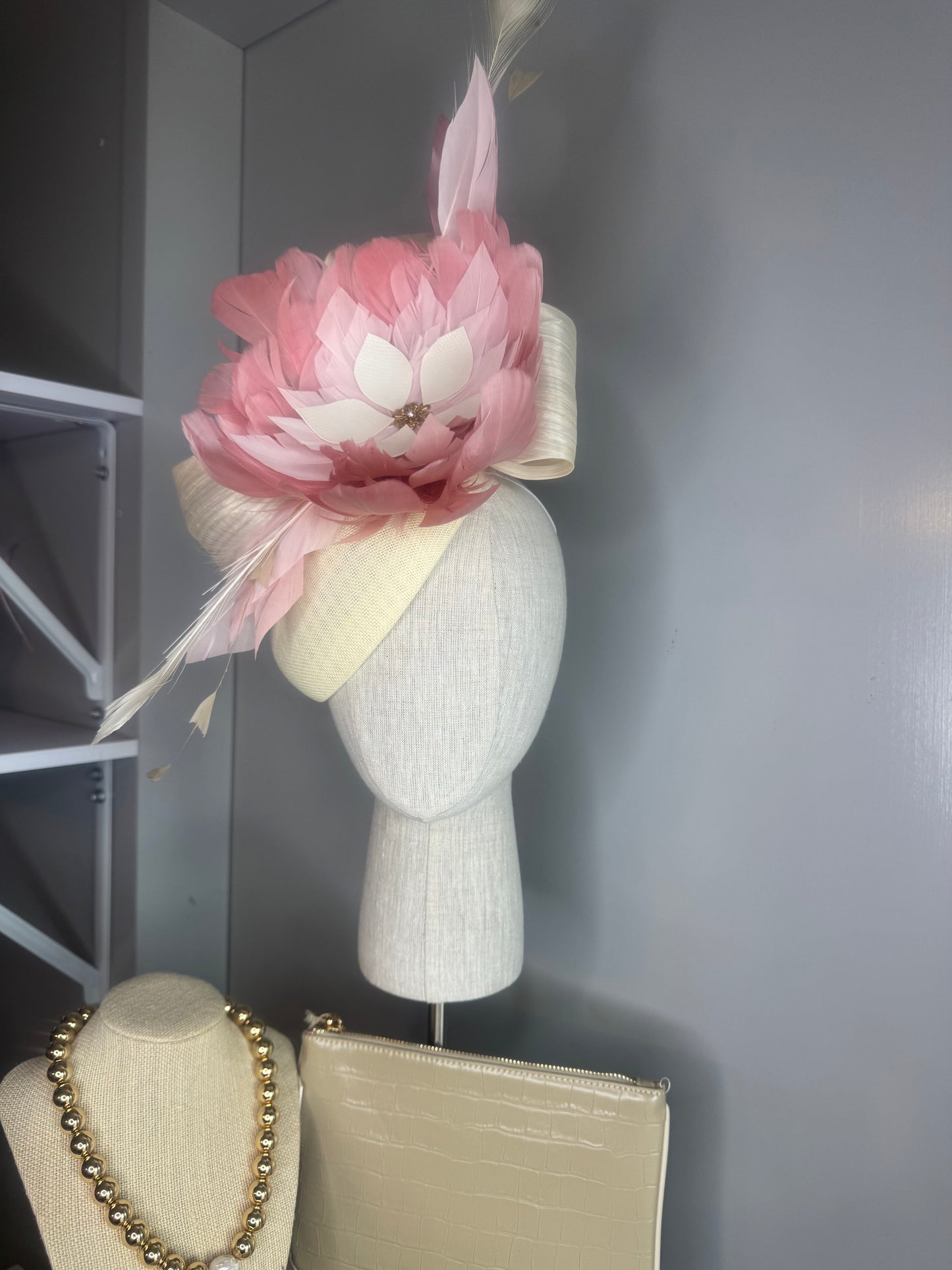 “Sara may” cream & pink feather statement pillbox