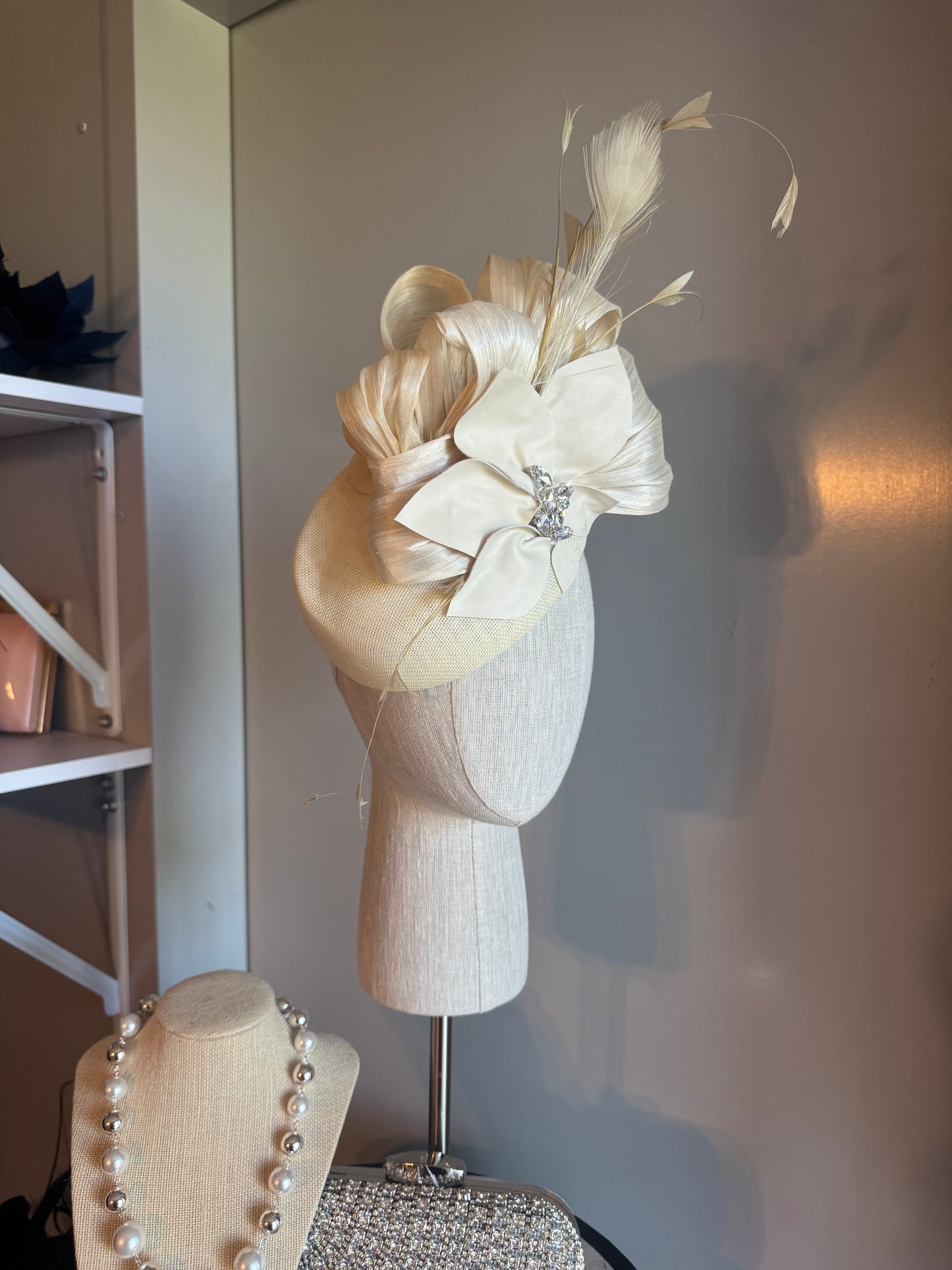 “Grace” cream statement pillbox