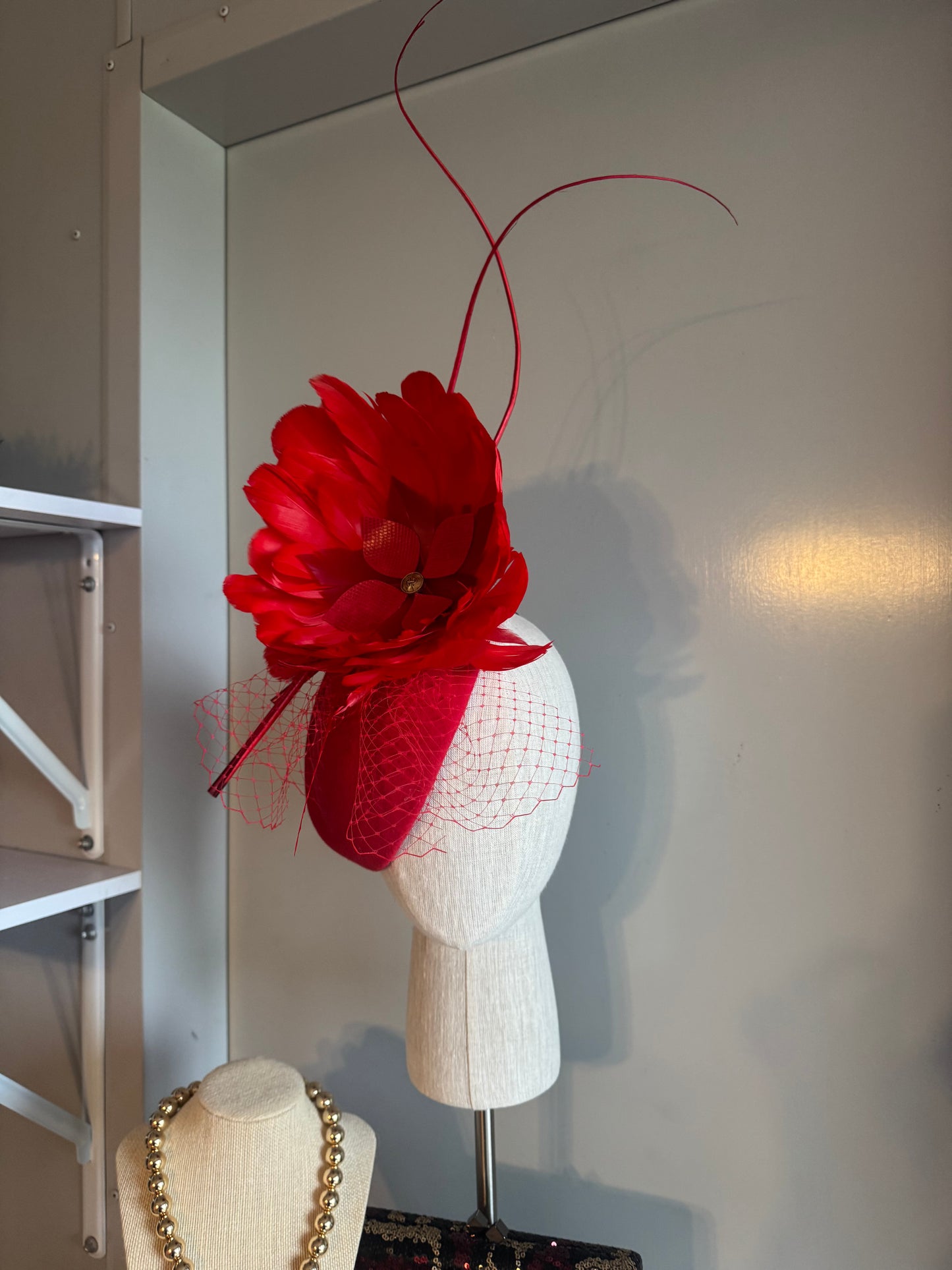“Carla” red statement pillbox