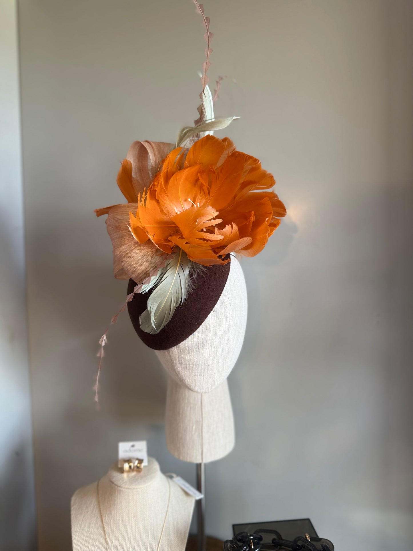 “Celeste” caramel,blush & moss feather floral pillbox