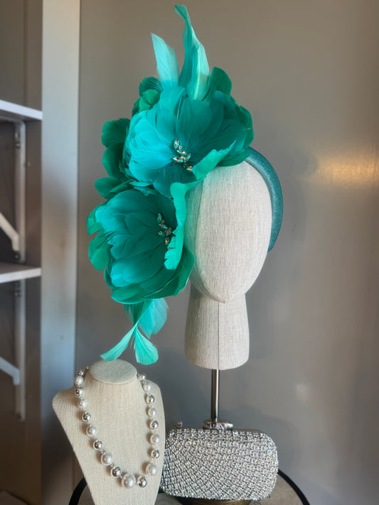 “Matilda” Green feather statement