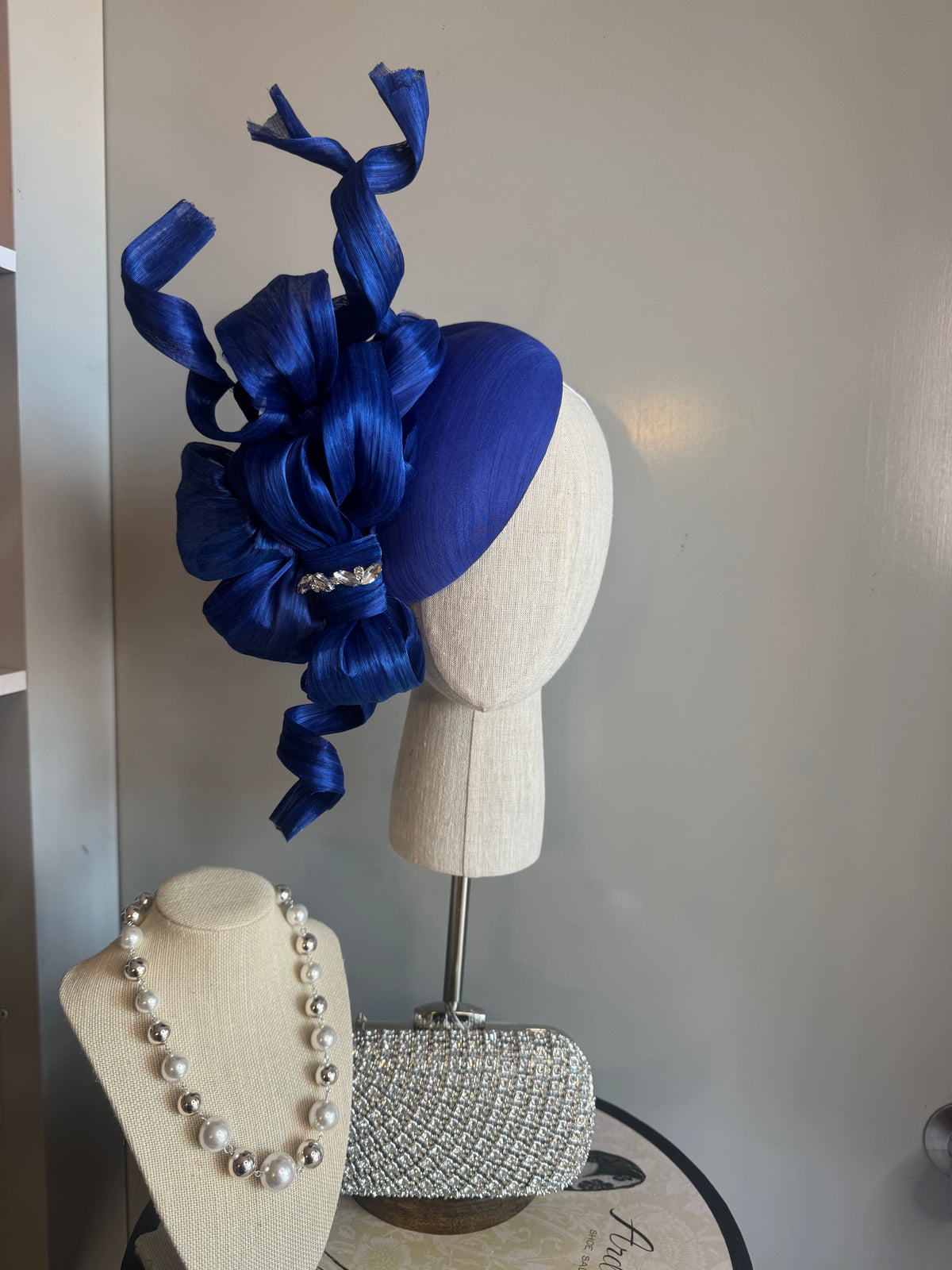 “Hollie” blue statement