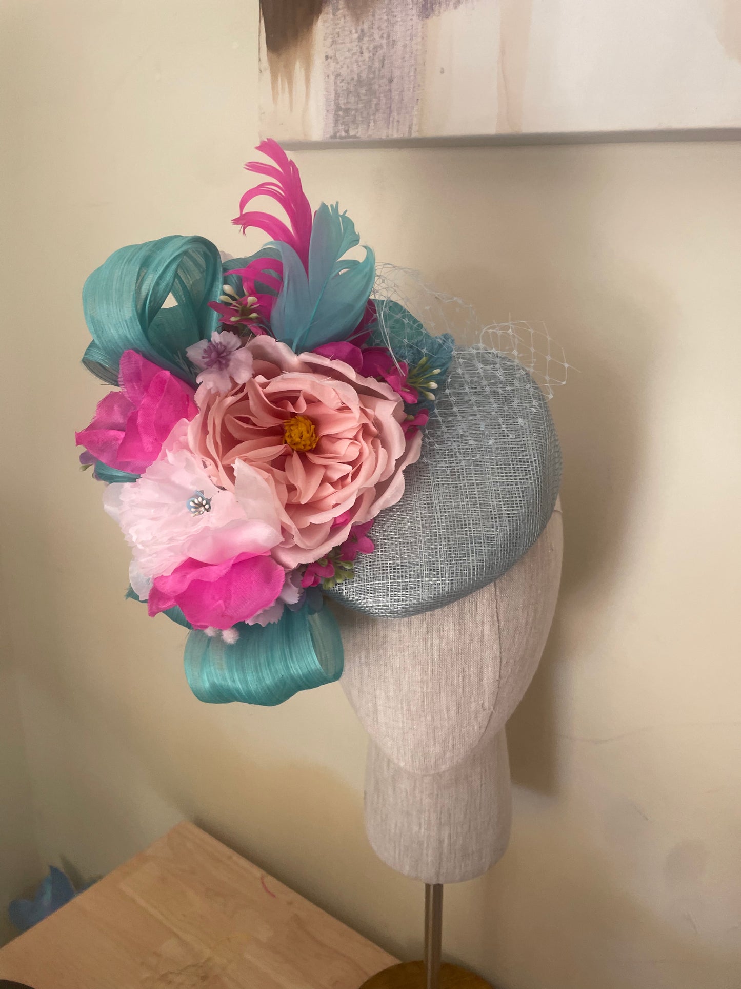 Blue, pinks and turquoise floral pillbox 💕